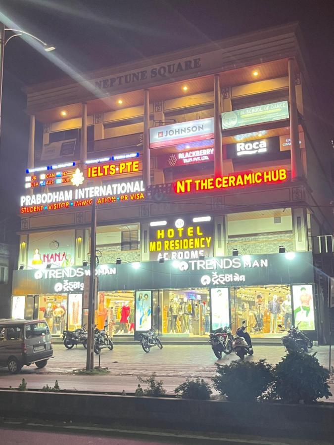 Hotel Md Residency Ānand Εξωτερικό φωτογραφία